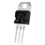 LM7805 5V Voltage Regulator IC for electronic circuits